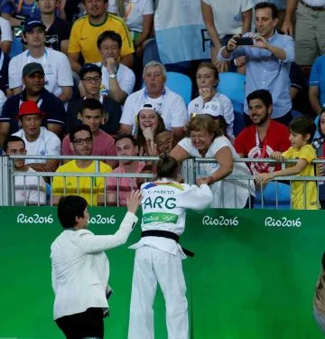 Foto Clarín: Paula pareto ganó medalla de Oro en #JJOO2016