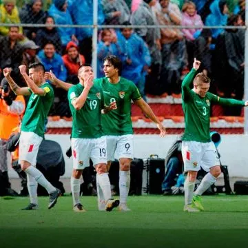 Bolivia le ganó de local 2-0 a un Argentina sin Messi